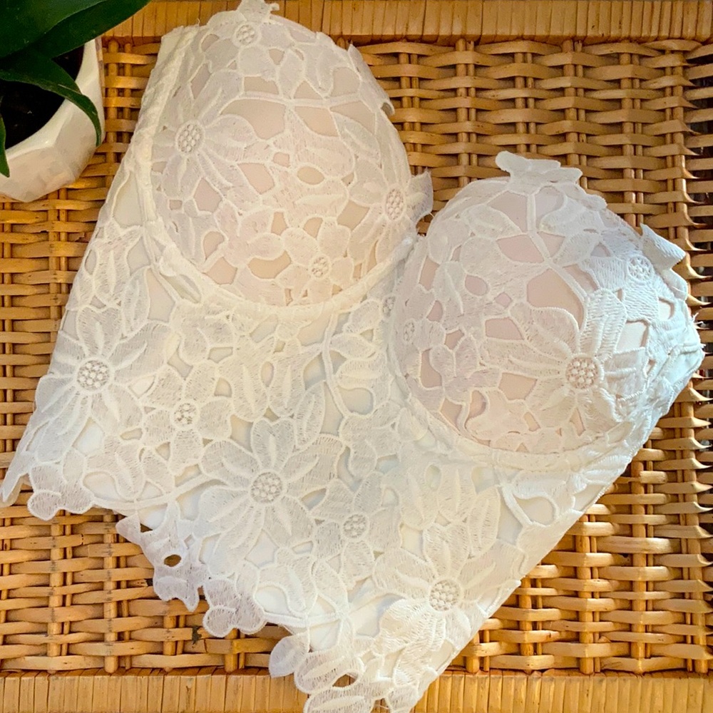 White lace strapless bustier corset top